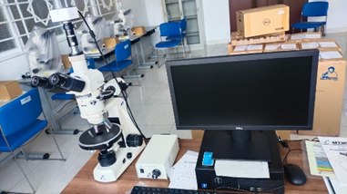 Trinocular Polarization Microscope with HD1600MI Cam